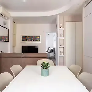 https://silver-house-navigli-tortona.it-lombardy.com